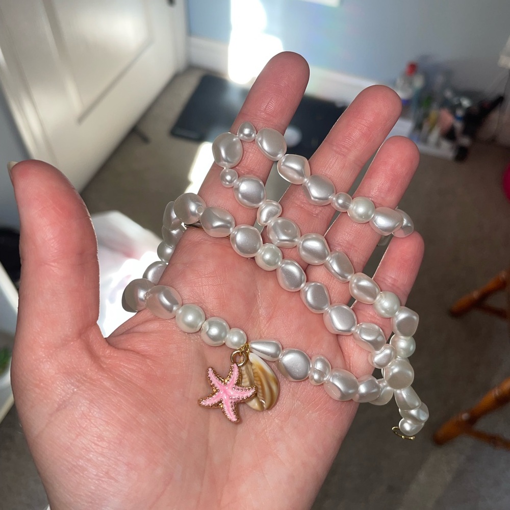 Pearl Beaded Necklace with Starfish Charm